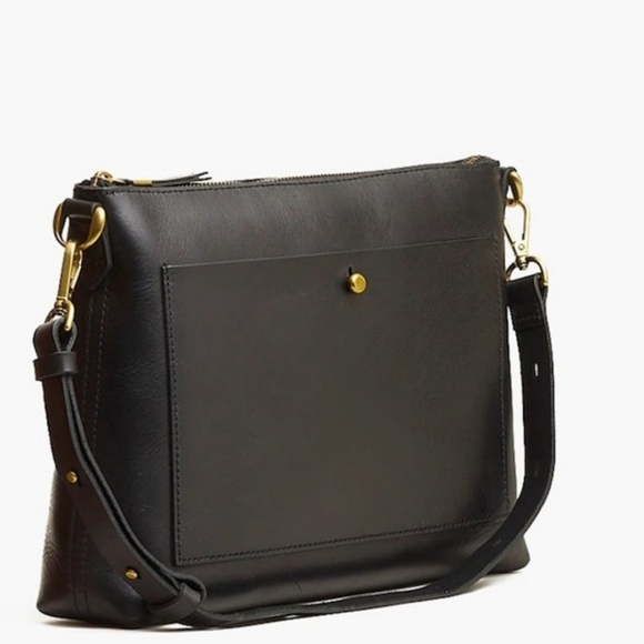 Madewell The Transport Shoulder Crossbody Bag in Black - Picture 2 of 9